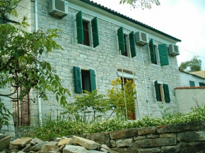 Гостиница Villa Ermis  Лакка